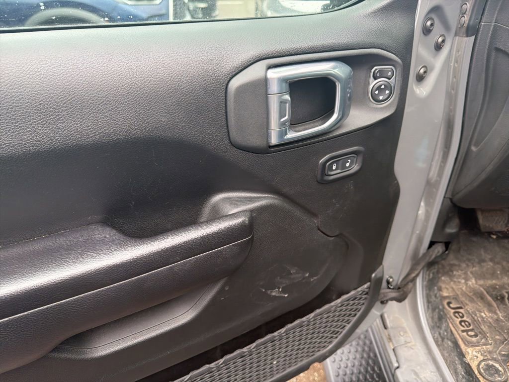 Used 2021 Jeep Wrangler Unlimited Sport image 9