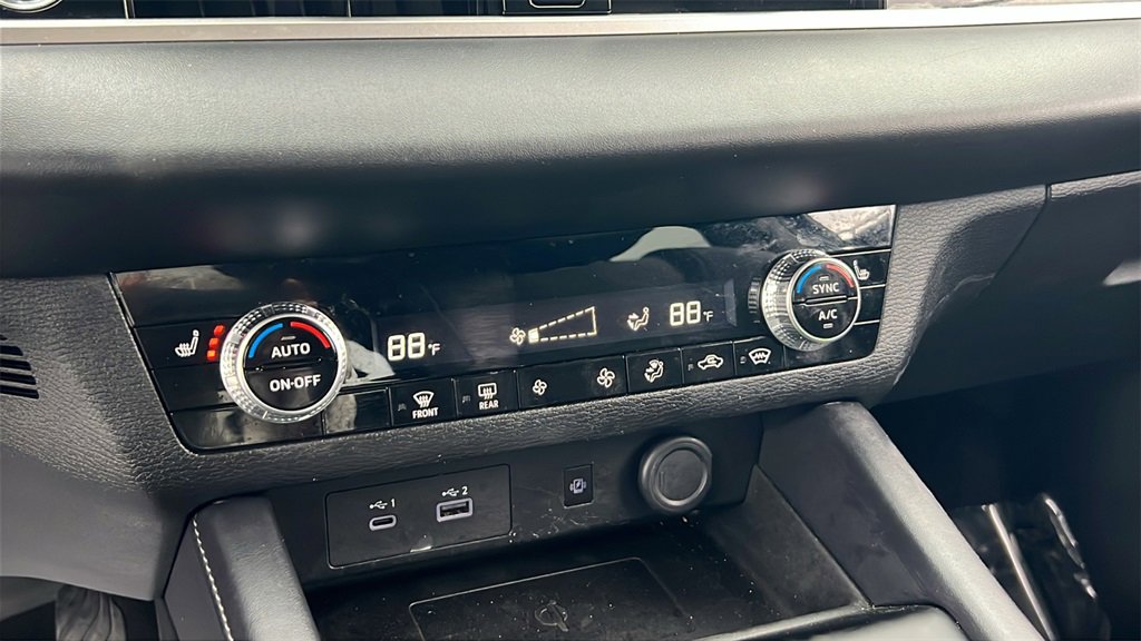 Used 2024 Mitsubishi Outlander SE image 26