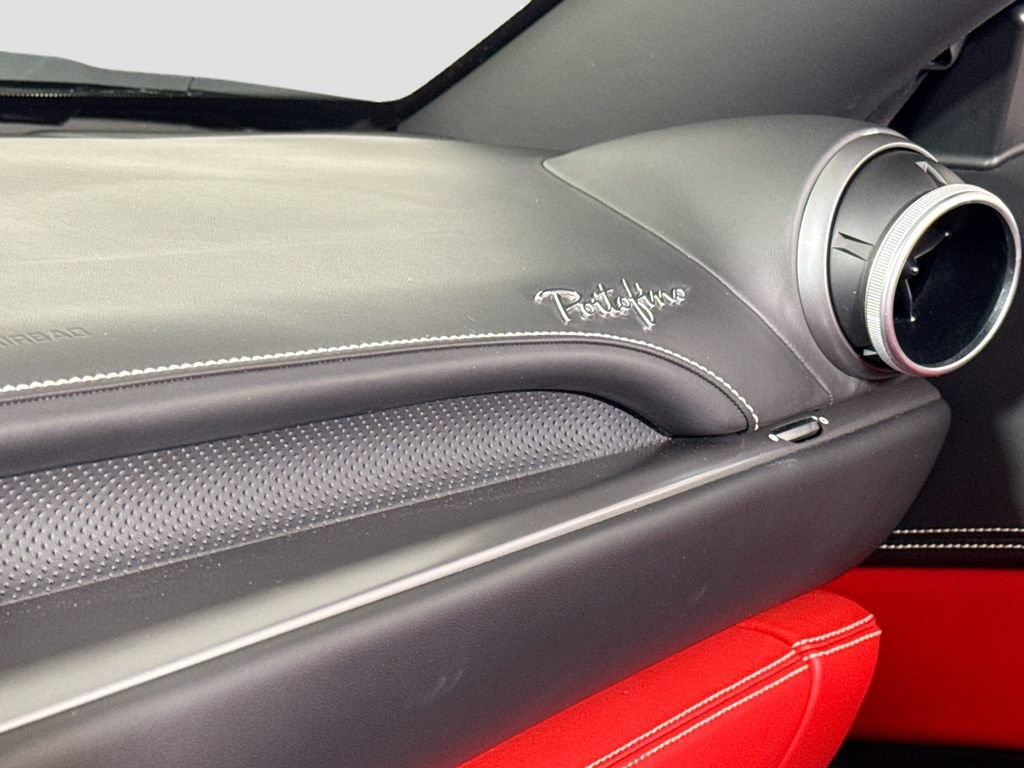 Used 2020 Ferrari Portofino RWD image 12
