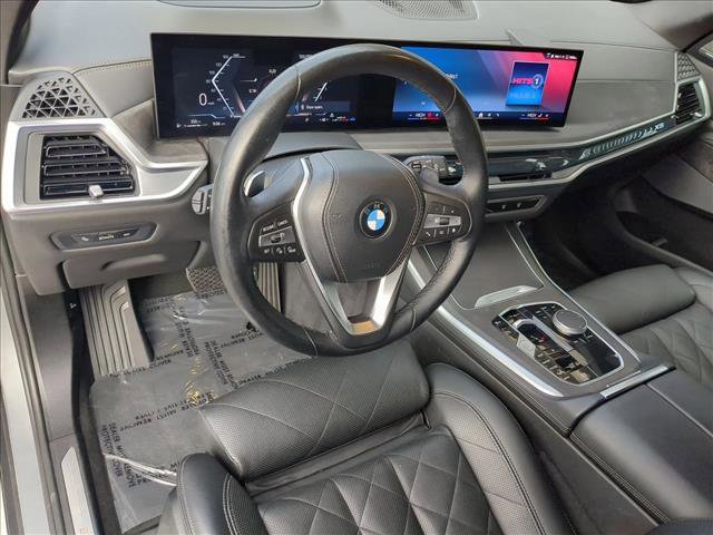 Used 2024 BMW X5 xDrive40i w/ Premium Package image 12