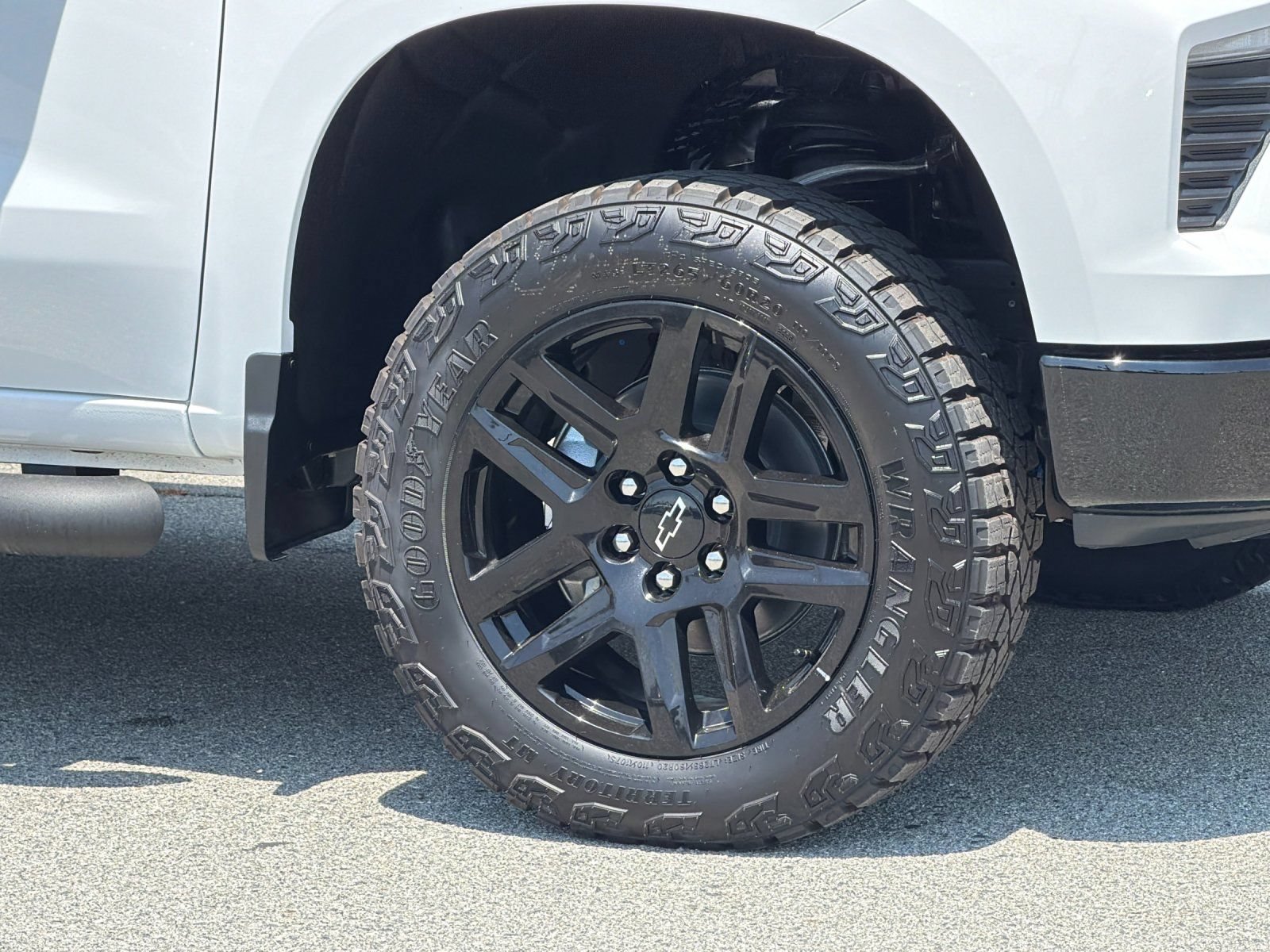 New 2026 Chevrolet Silverado 1500 LT Trail Boss w/ Dark Appearance Package AWD/4WD image 24
