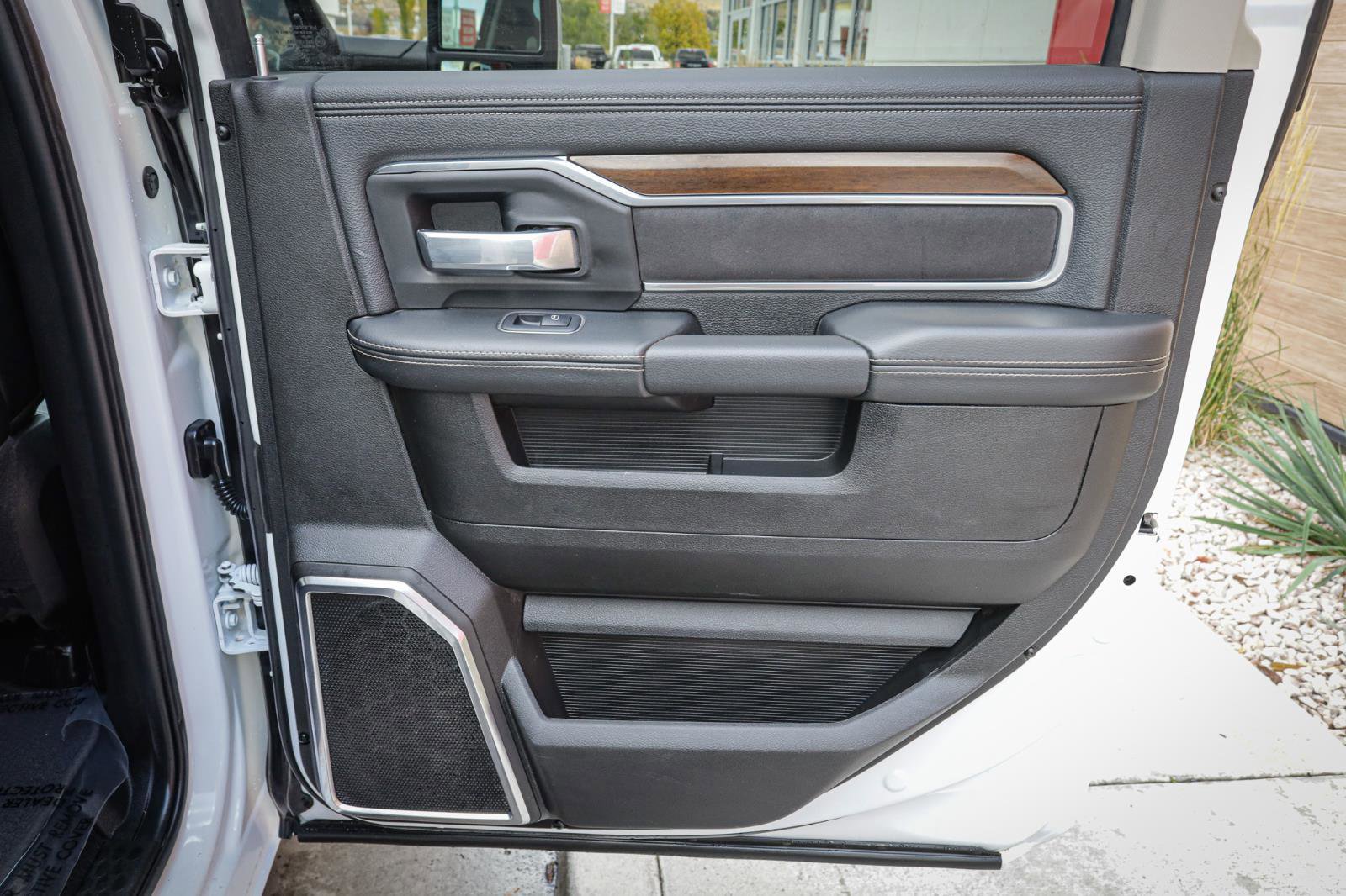 Used 2024 RAM 2500 Laramie image 29