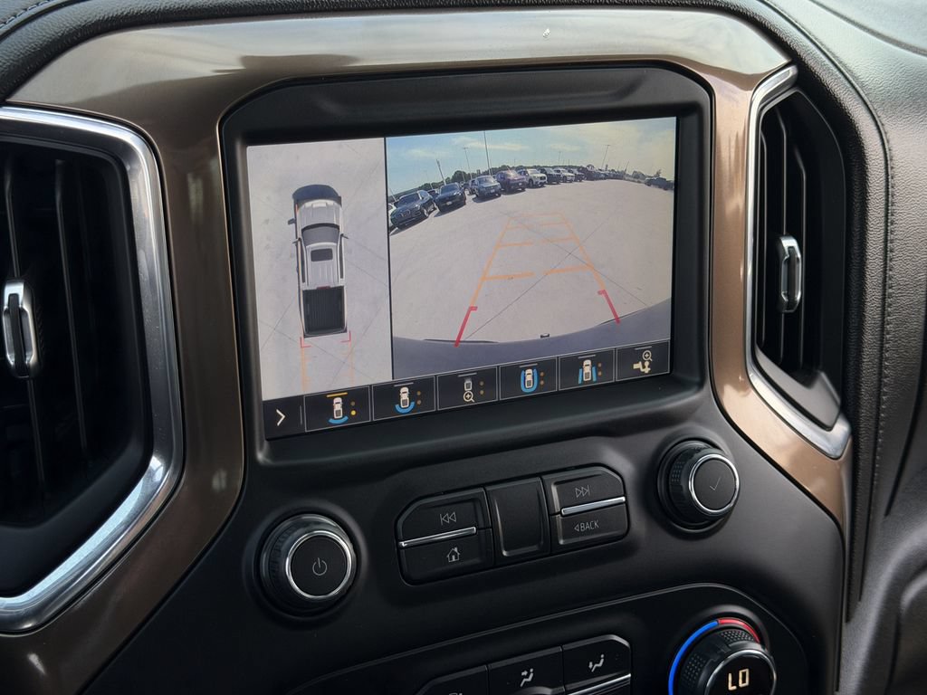 Used 2019 Chevrolet Silverado 1500 High Country w/ Technology Package AWD/4WD image 26