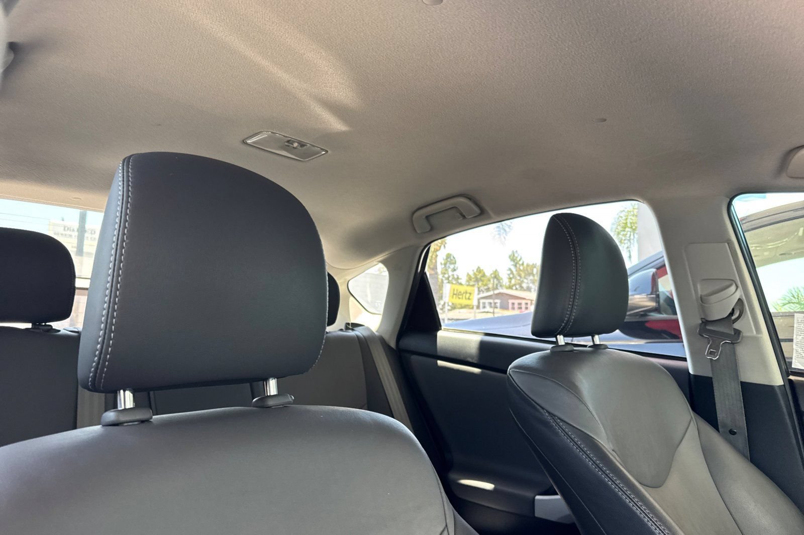 Used 2013 Toyota Prius Five FWD image 21