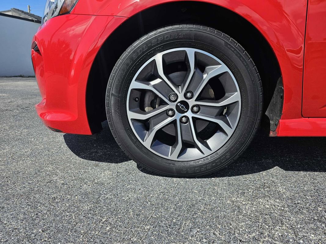 Used 2020 Chevrolet Sonic LT w/ Convenience Package FWD image 6