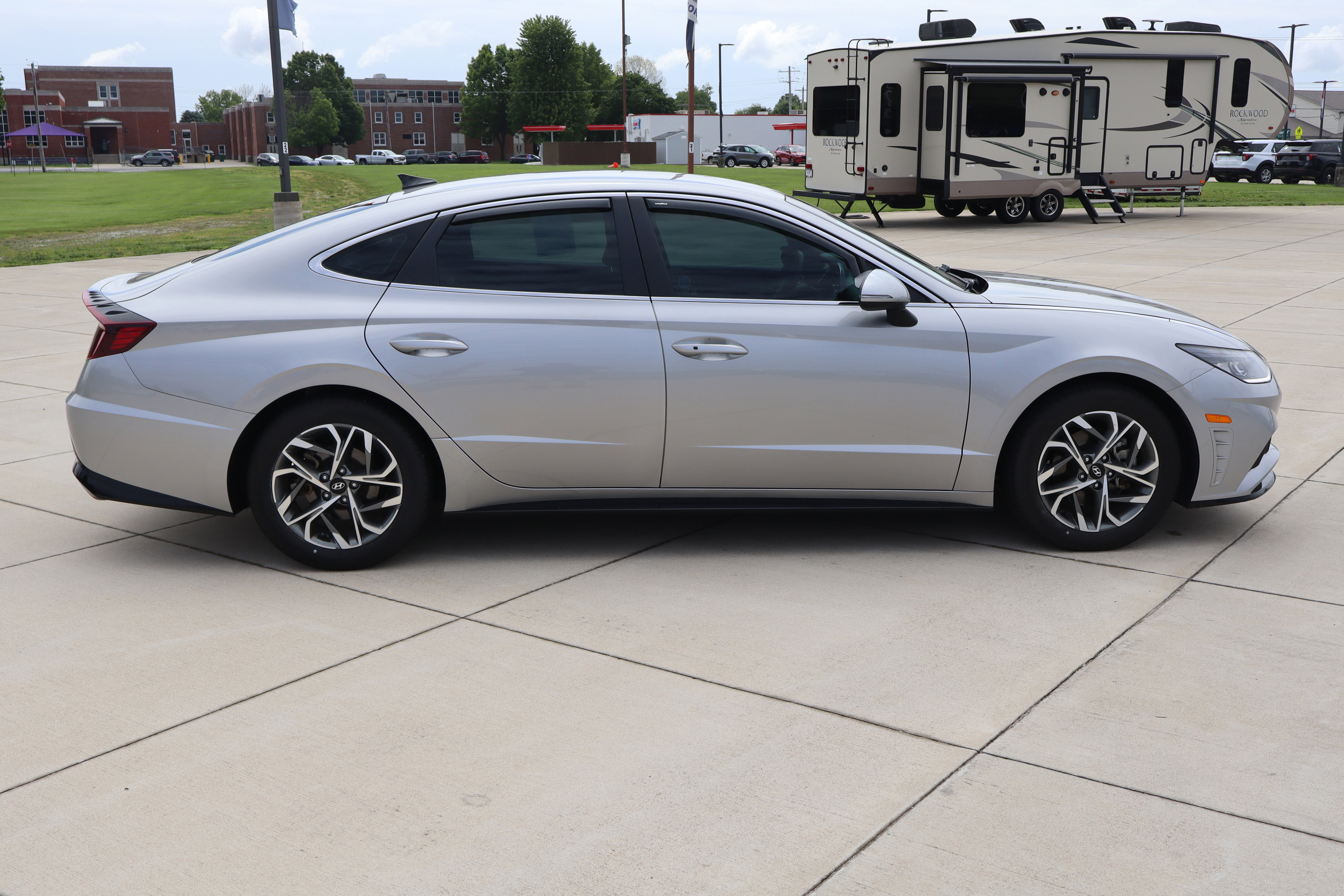 Used 2022 Hyundai Sonata SEL FWD image 4