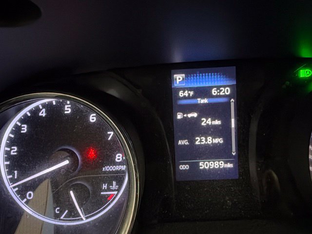 Used 2020 Toyota Camry LE FWD image 11