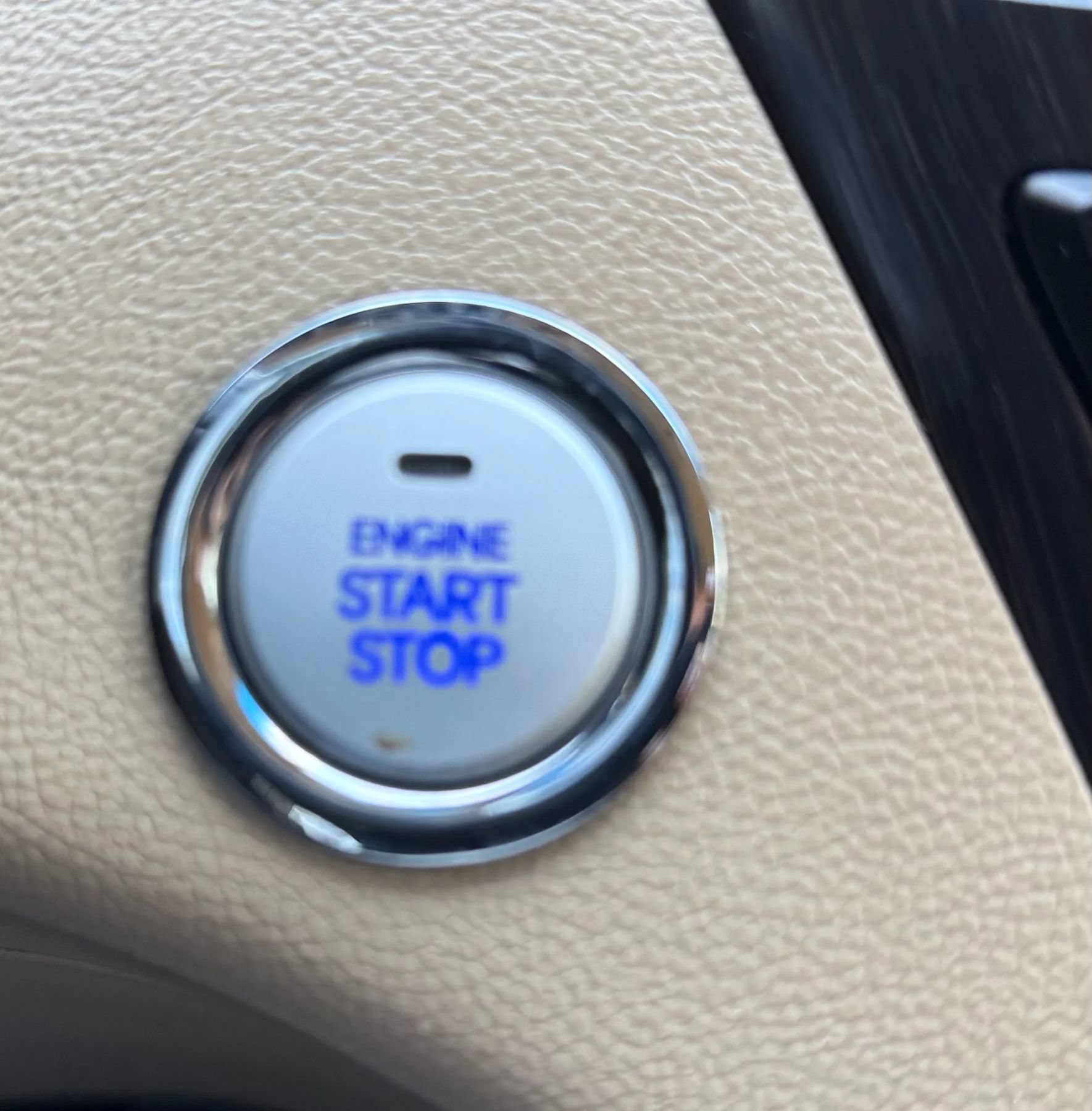 Used 2013 Hyundai Sonata Limited w/ Premium Pkg FWD image 19