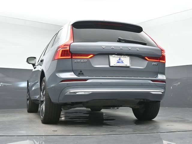 Used 2023 Volvo XC60 B5 Plus w/ Climate Package AWD/4WD image 15