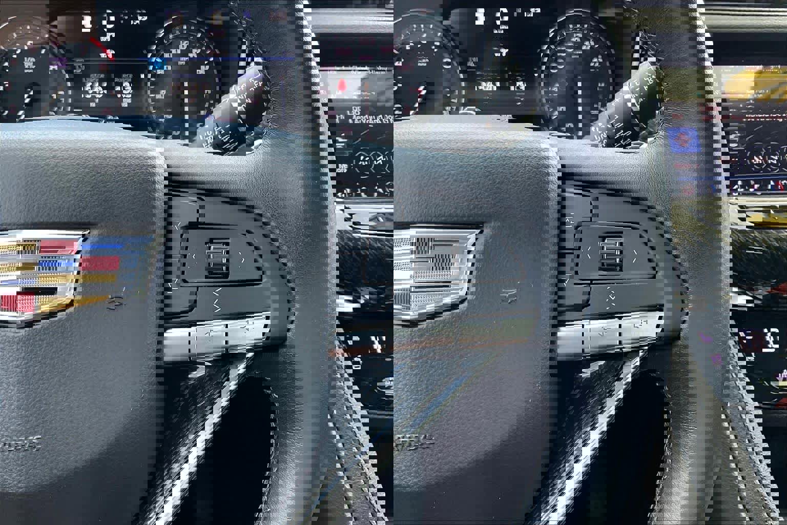 Used 2022 Cadillac XT6 Premium Luxury w/ Technology Package image 19