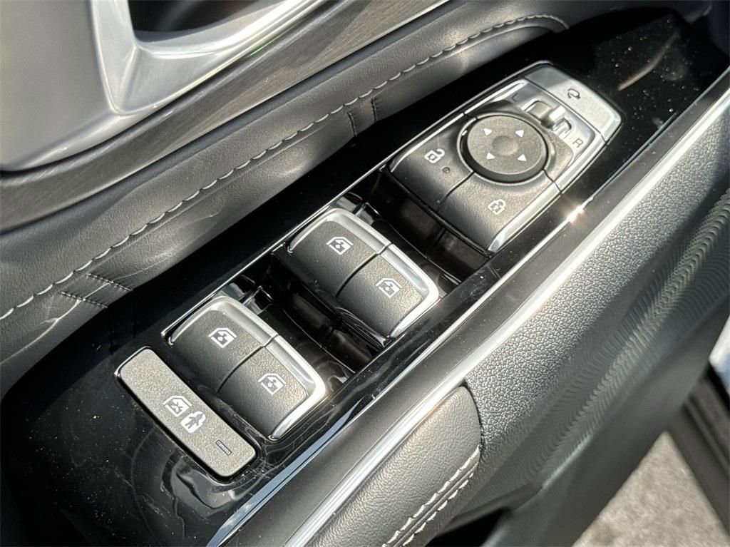 Certified 2025 Kia Sorento SX Prestige image 25