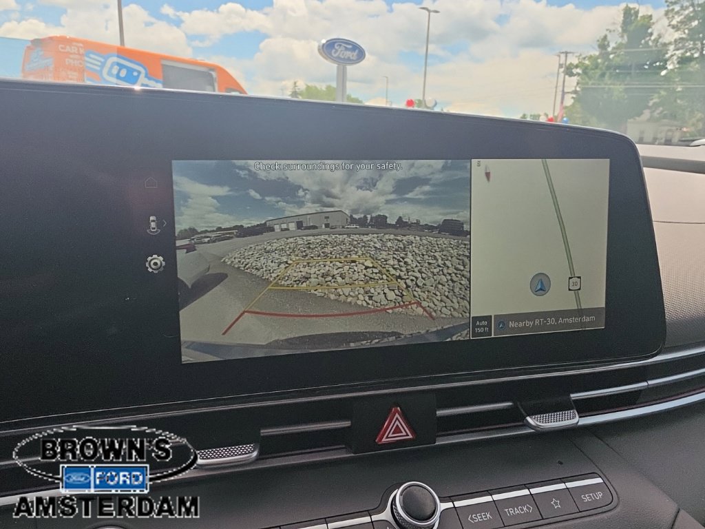 Used 2024 Hyundai Elantra SEL FWD image 14