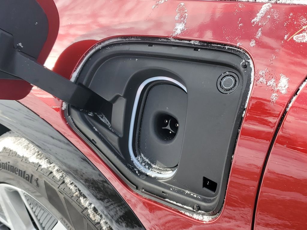 New 2026 Cadillac Optiq Luxury 1 image 32