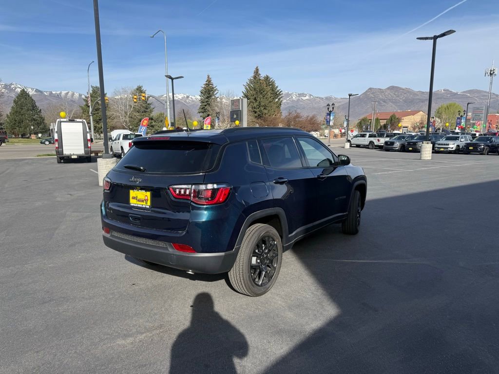 New 2026 Jeep Compass Latitude image 3