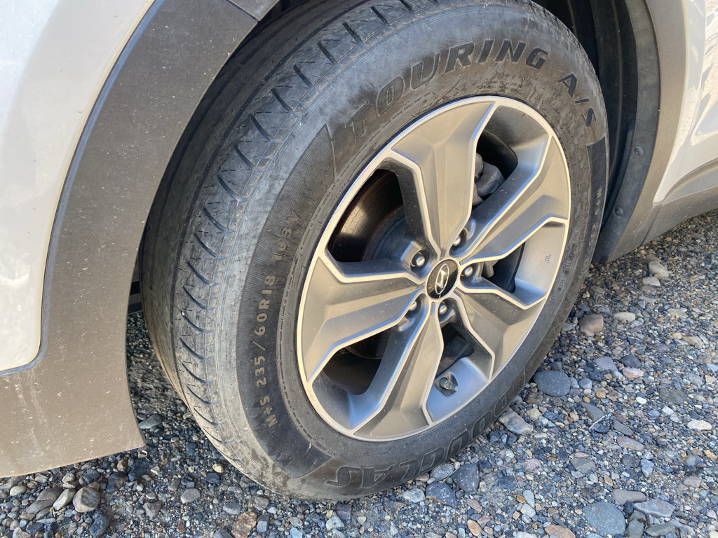 Used 2016 Hyundai Santa Fe SE AWD/4WD image 5