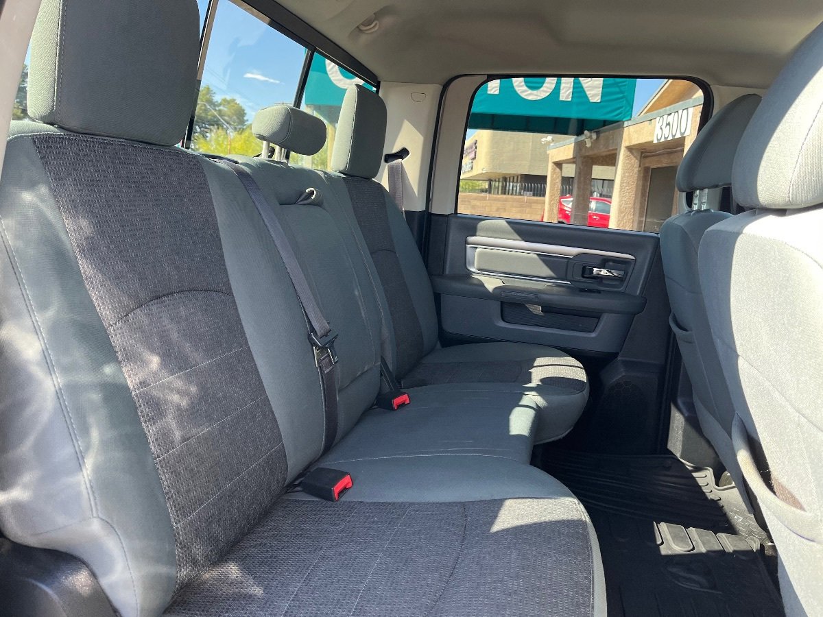 Used 2015 RAM 1500 Big Horn RWD image 32