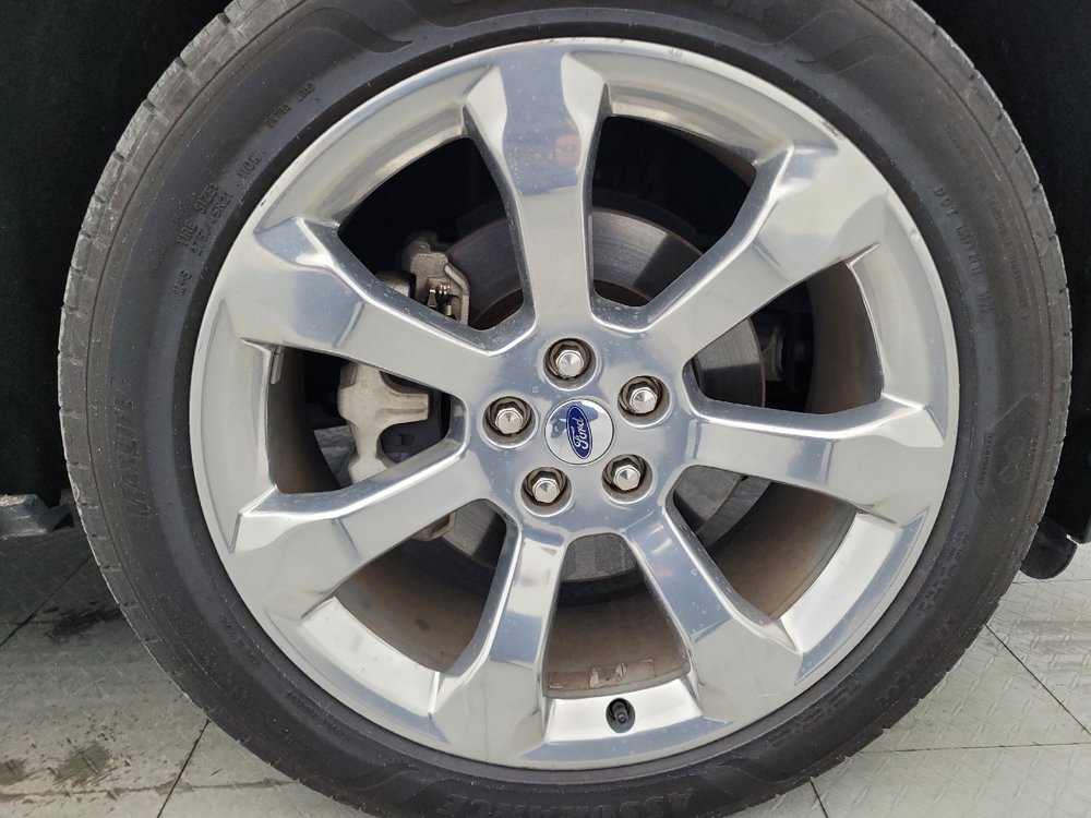 Used 2020 Ford Explorer Platinum w/ Premium Technology Package AWD/4WD image 31