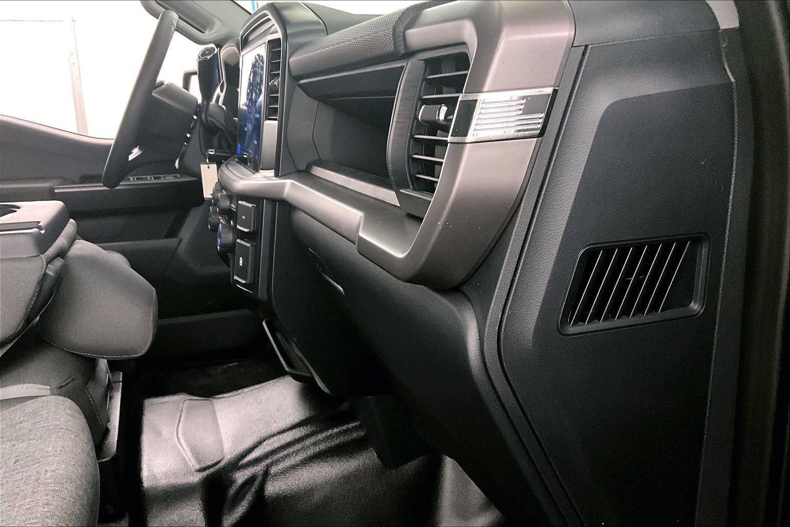 New 2025 Ford F150 XL image 15