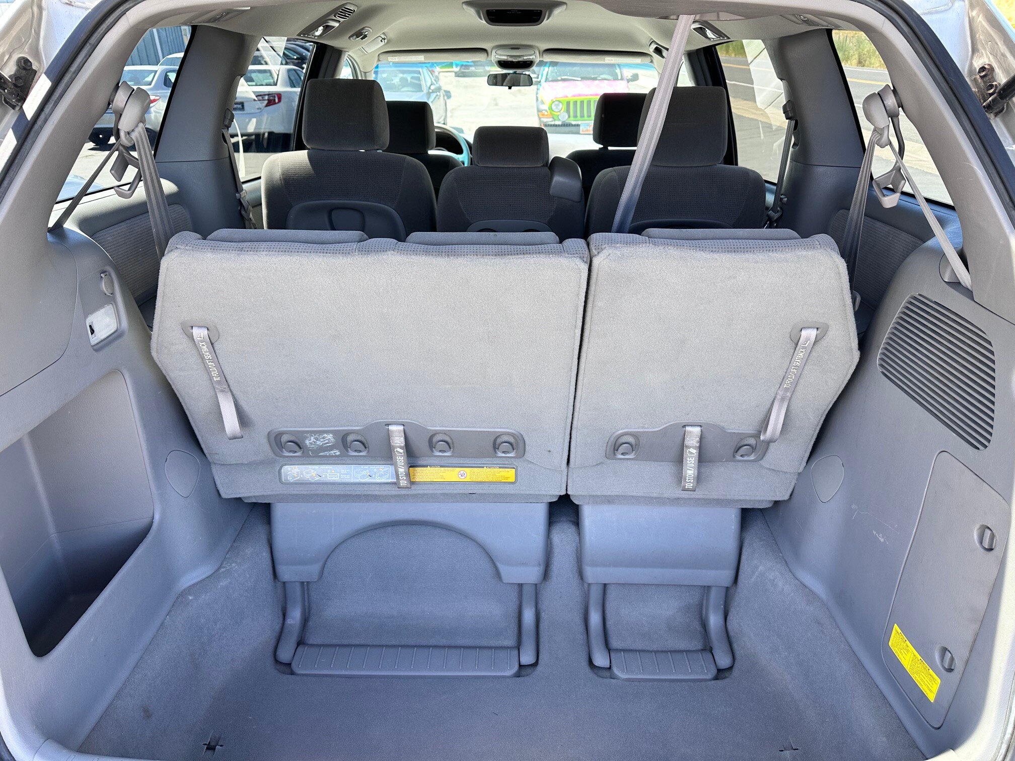 Used 2004 Toyota Sienna LE FWD image 9
