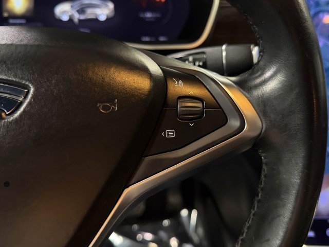 Used 2015 Tesla Model S 85 image 19
