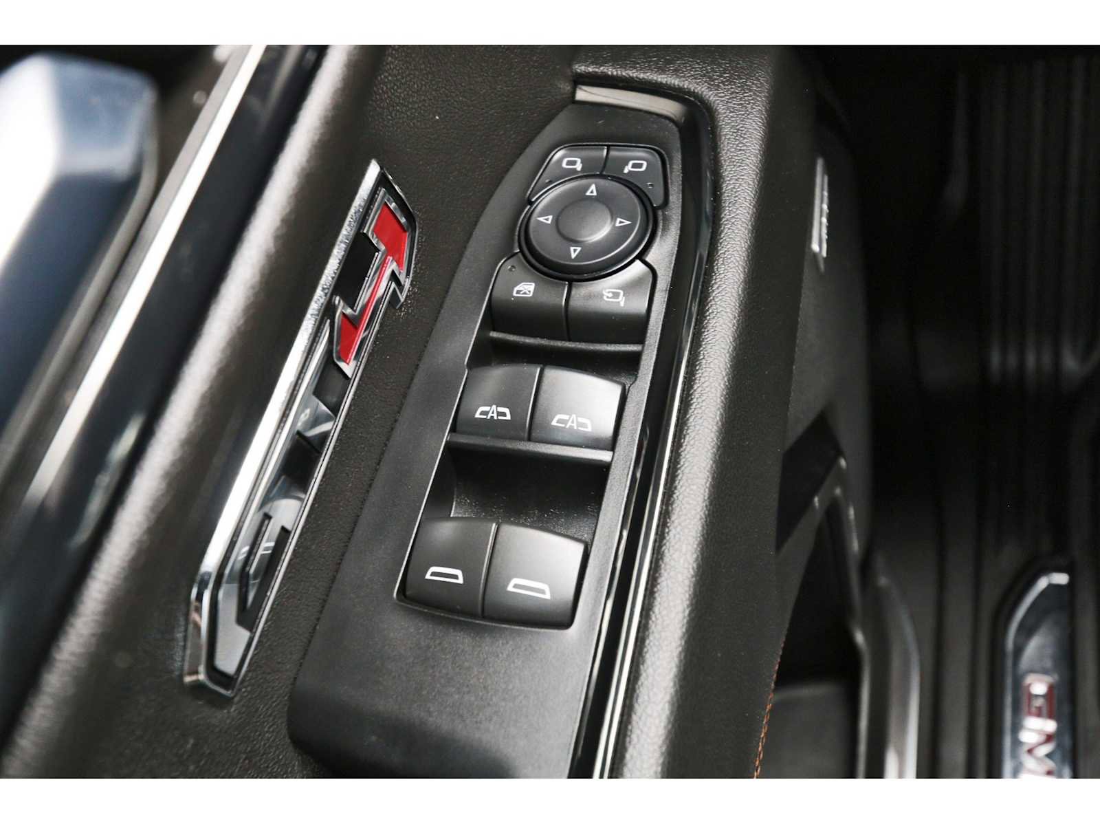 Used 2024 GMC Sierra 1500 AT4 w/ Technology Package image 19
