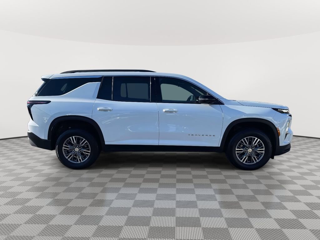 Used 2025 Chevrolet Traverse LT AWD/4WD image 8
