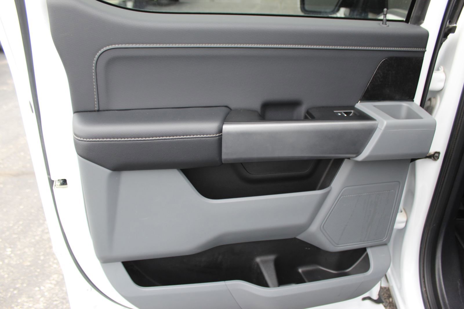 Used 2023 Ford F150 XLT w/ Equipment Group 302A High image 22