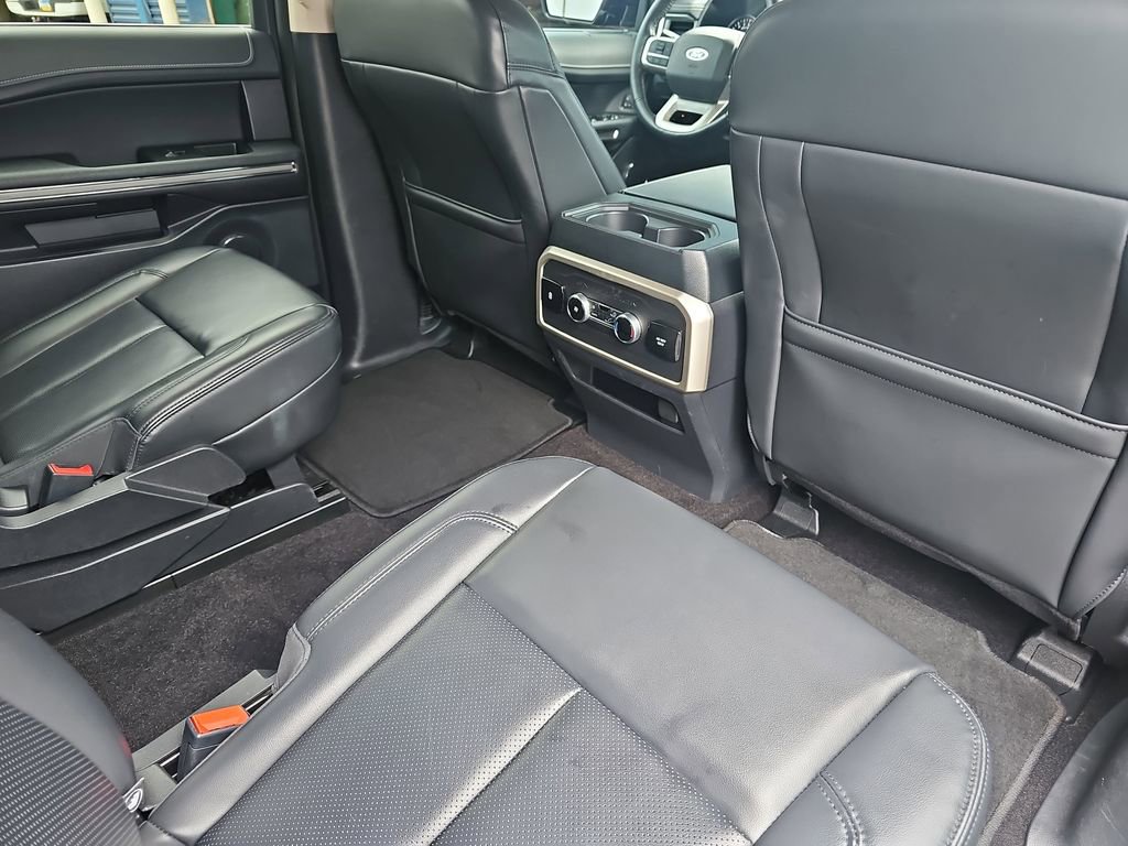 Used 2022 Ford Expedition XLT RWD image 11
