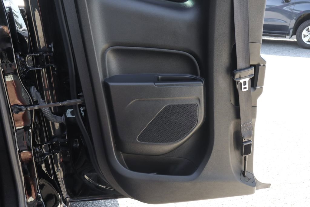Used 2022 Chevrolet Colorado LT w/ Redline Special Edition RWD image 23
