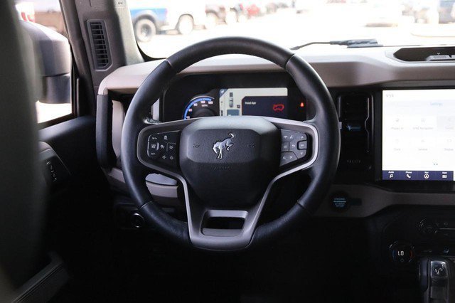 Used 2023 Ford Bronco Wildtrak AWD/4WD image 24