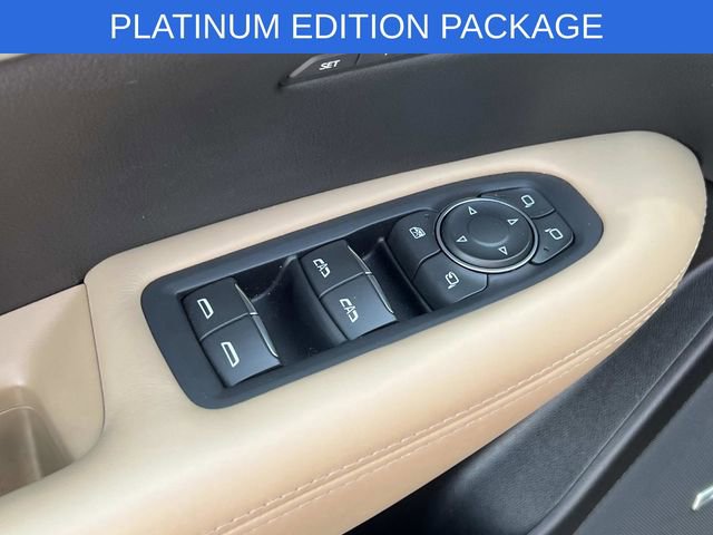 Used 2022 Cadillac XT5 Premium Luxury w/ Platinum Package FWD image 14