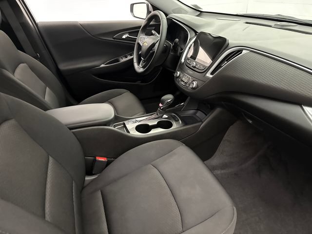Certified 2024 Chevrolet Malibu RS w/ LPO, Floor Liner Package FWD image 27