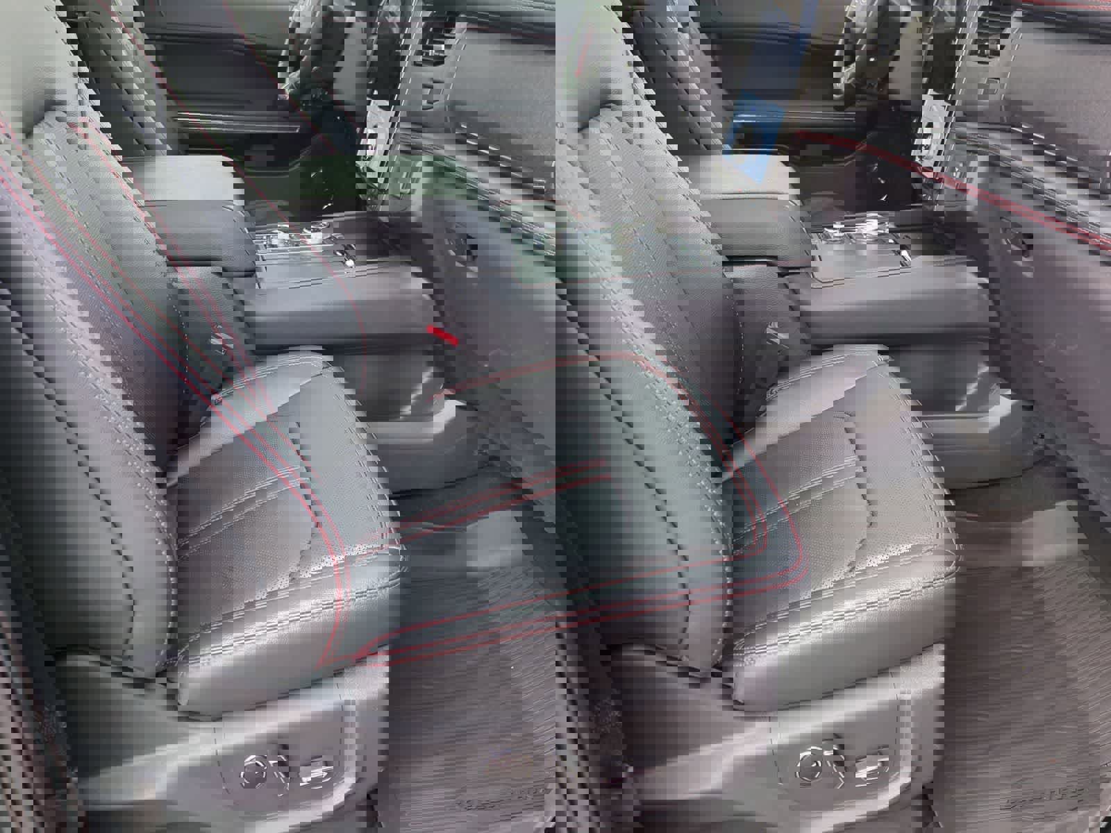 Used 2023 Ford Expedition Max Limited image 25