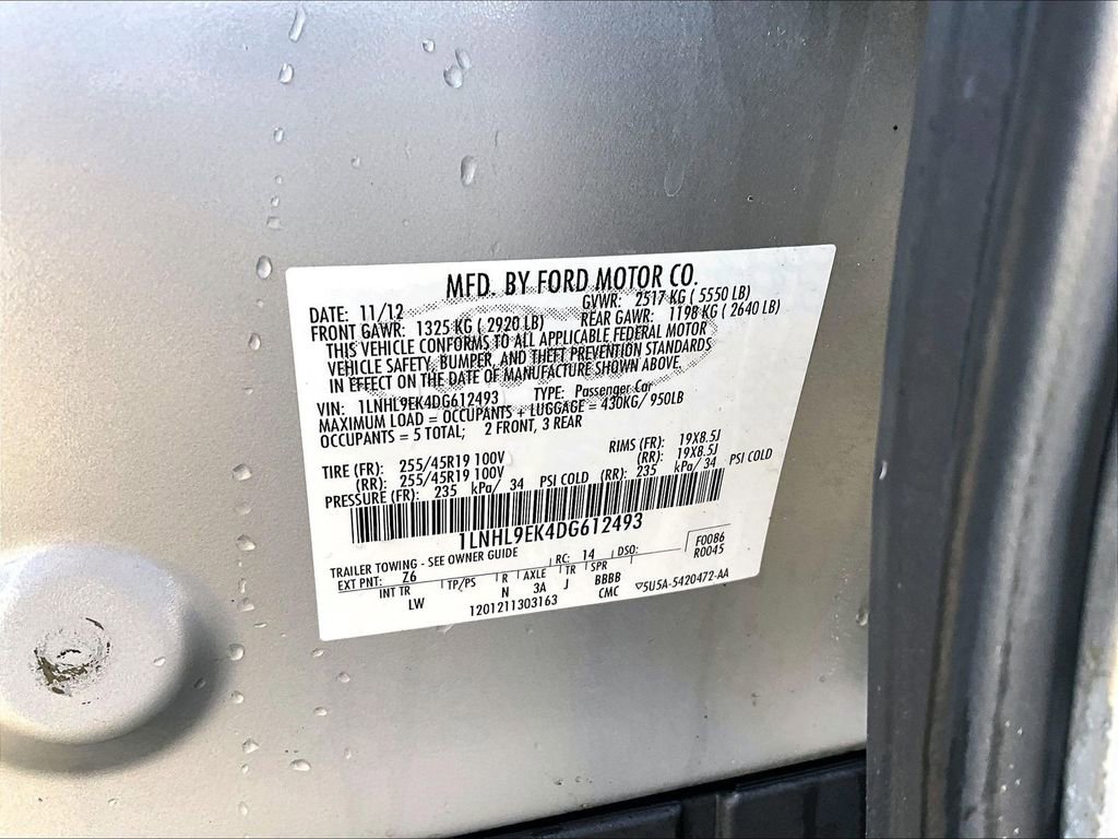 Used 2013 Lincoln MKS AWD image 29