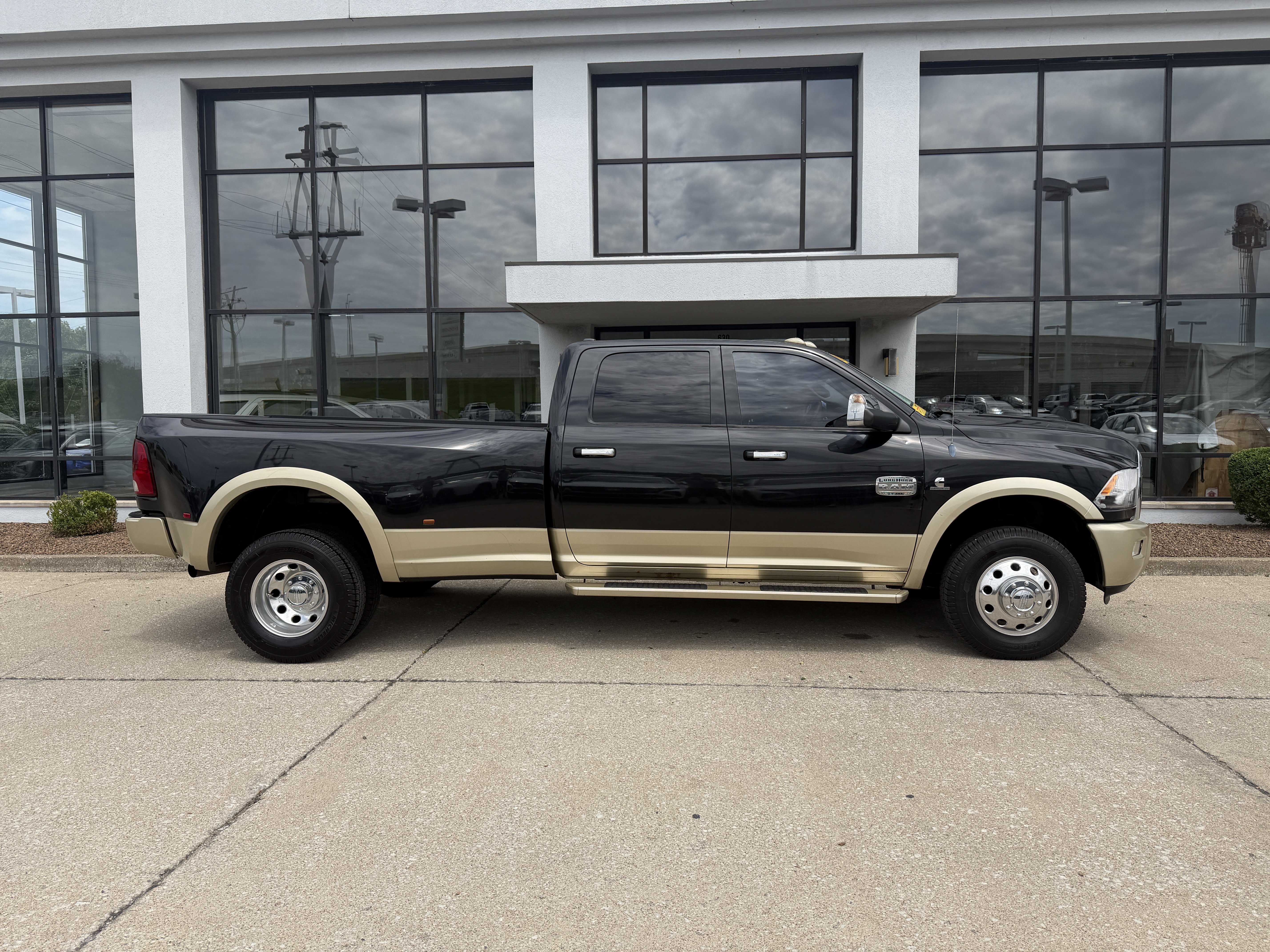 Used 2011 RAM 3500 Laramie Longhorn w/ Protection Group AWD/4WD image 3