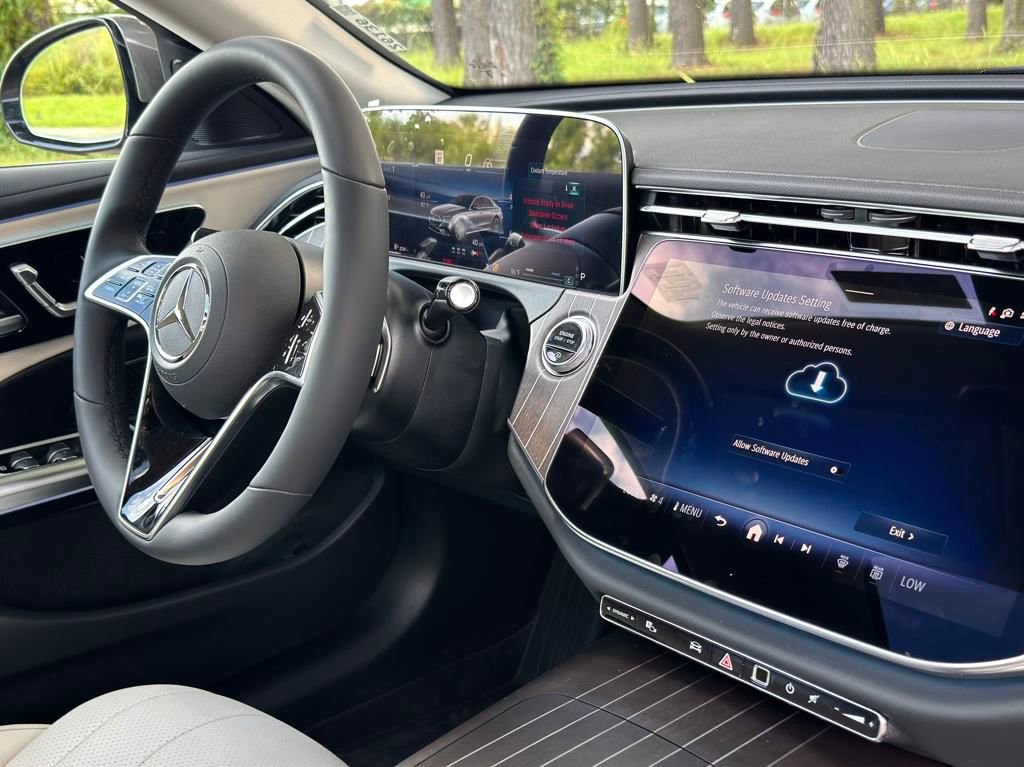 New 2026 Mercedes-Benz E 350 4MATIC Sedan image 20