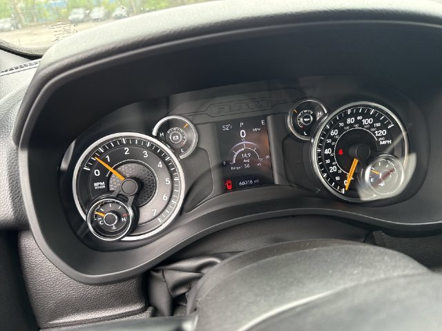 Used 2022 RAM 1500 Big Horn AWD/4WD image 12
