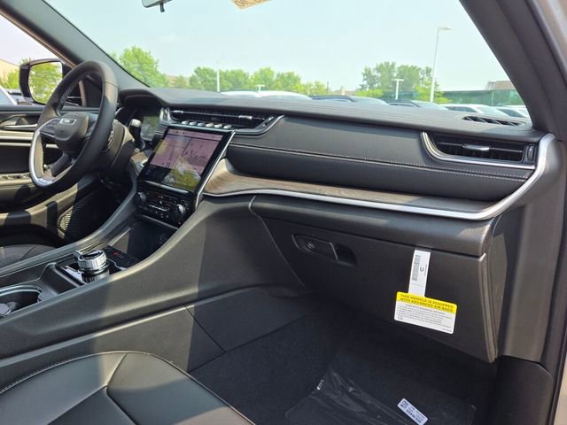 New 2025 Jeep Grand Cherokee L Limited image 8
