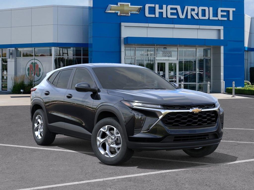 New 2026 Chevrolet Trax LS w/ LS Convenience Package FWD image 7