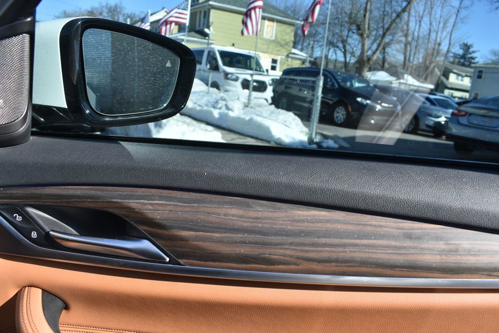Used 2023 BMW 540i w/ M Sport Package RWD image 21