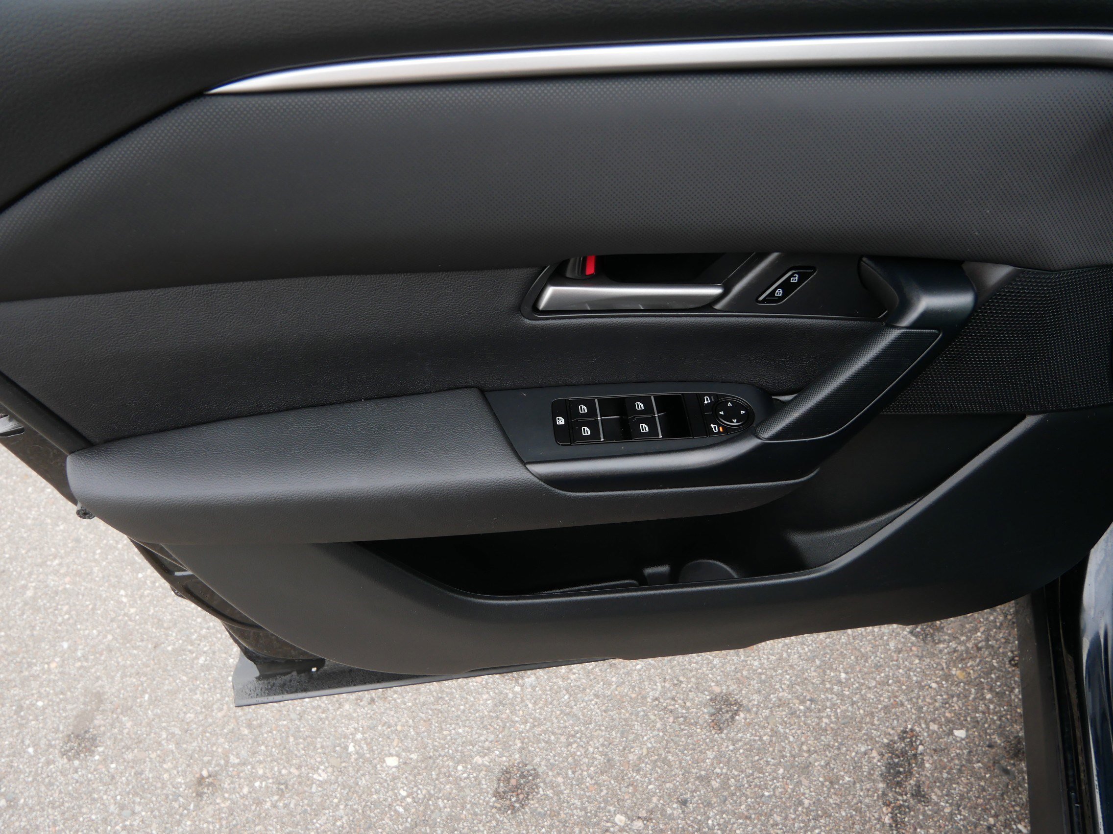 Used 2025 MAZDA CX-50 AWD 2.5 S w/ Preferred Package image 21