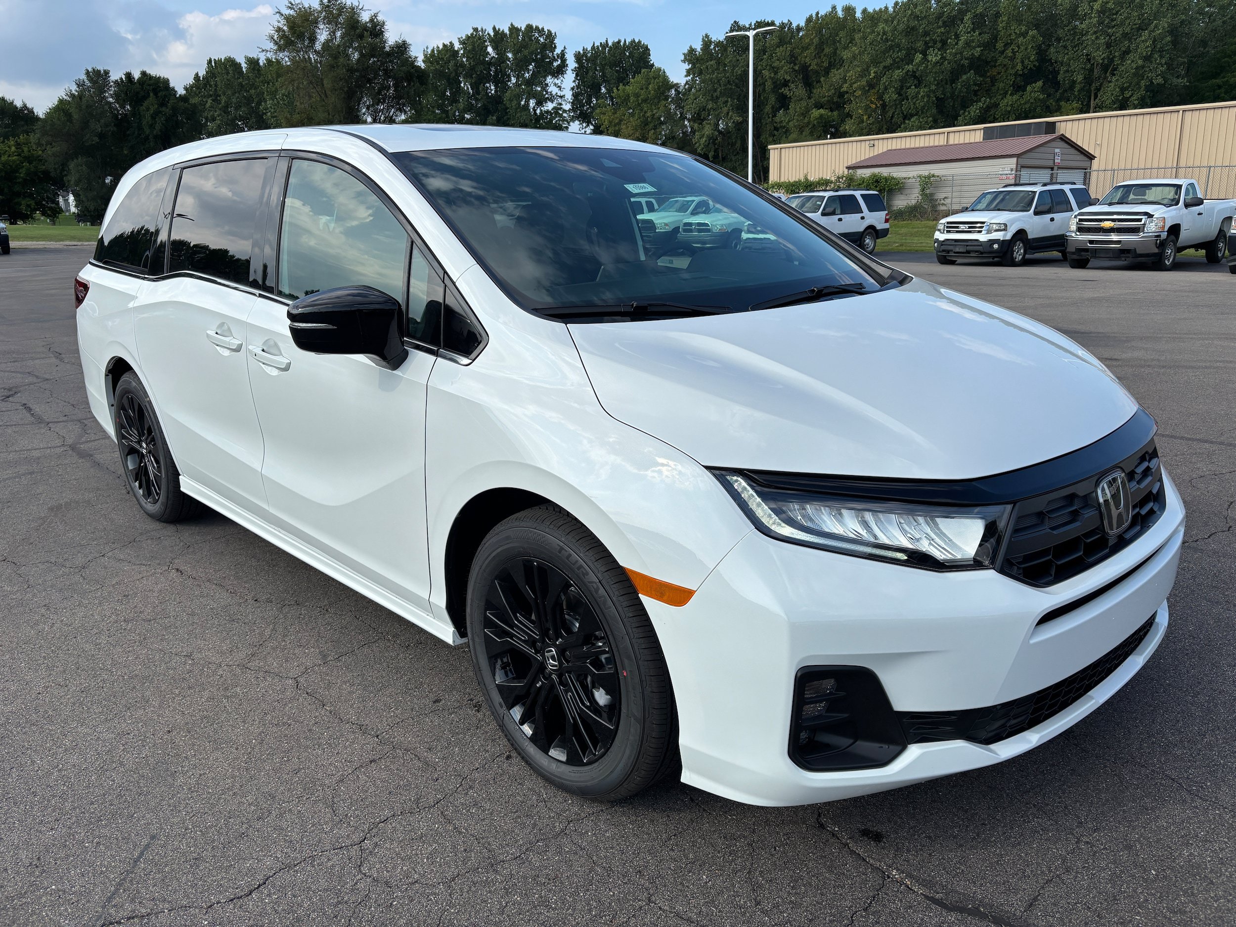 New 2026 Honda Odyssey Sport-L image 4