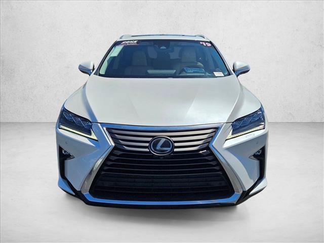 Used 2019 Lexus RX 350L Luxury w/ Accessory Package FWD image 2