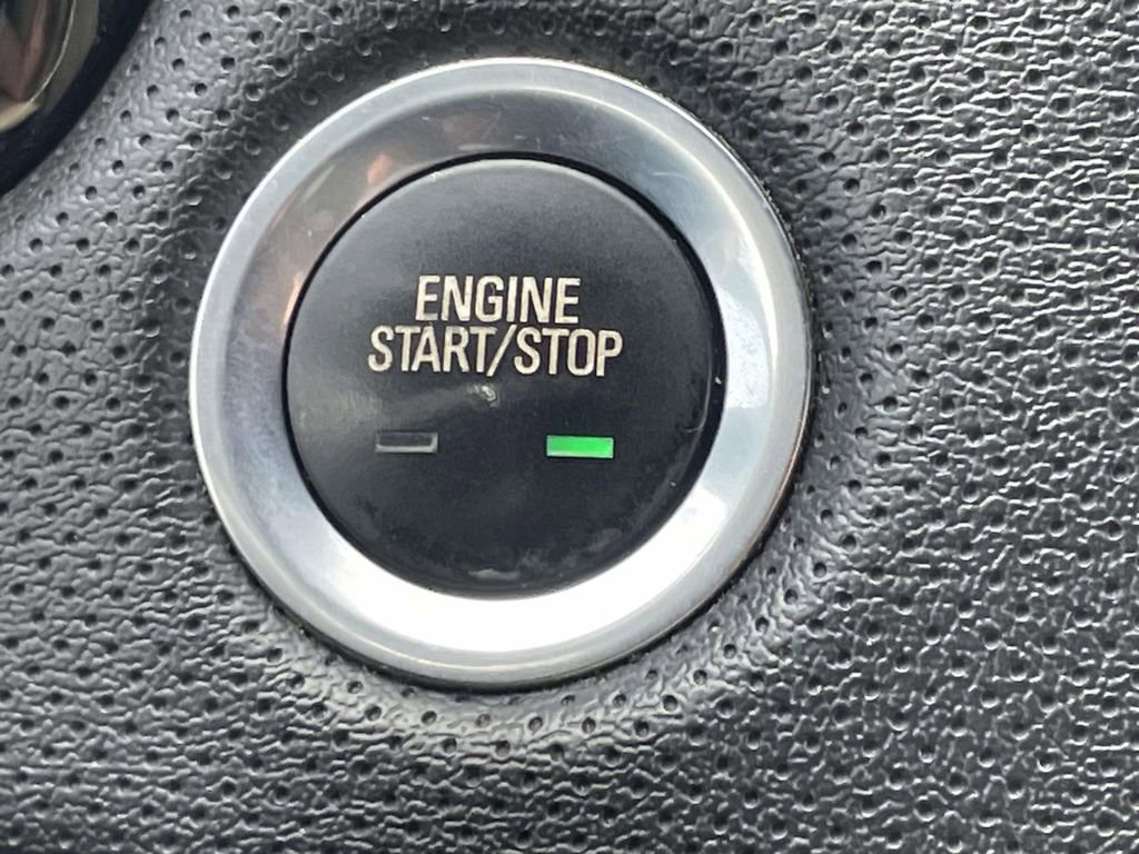 Used 2018 Cadillac XT5 AWD image 30