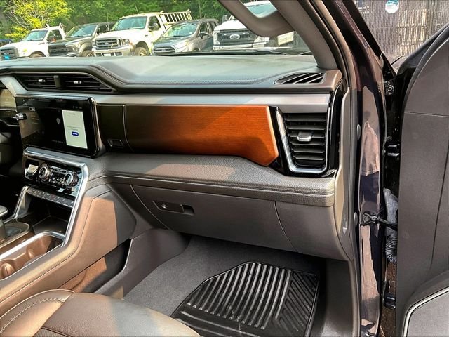 Used 2024 GMC Sierra 1500 Denali w/ Denali Reserve Package AWD/4WD image 17