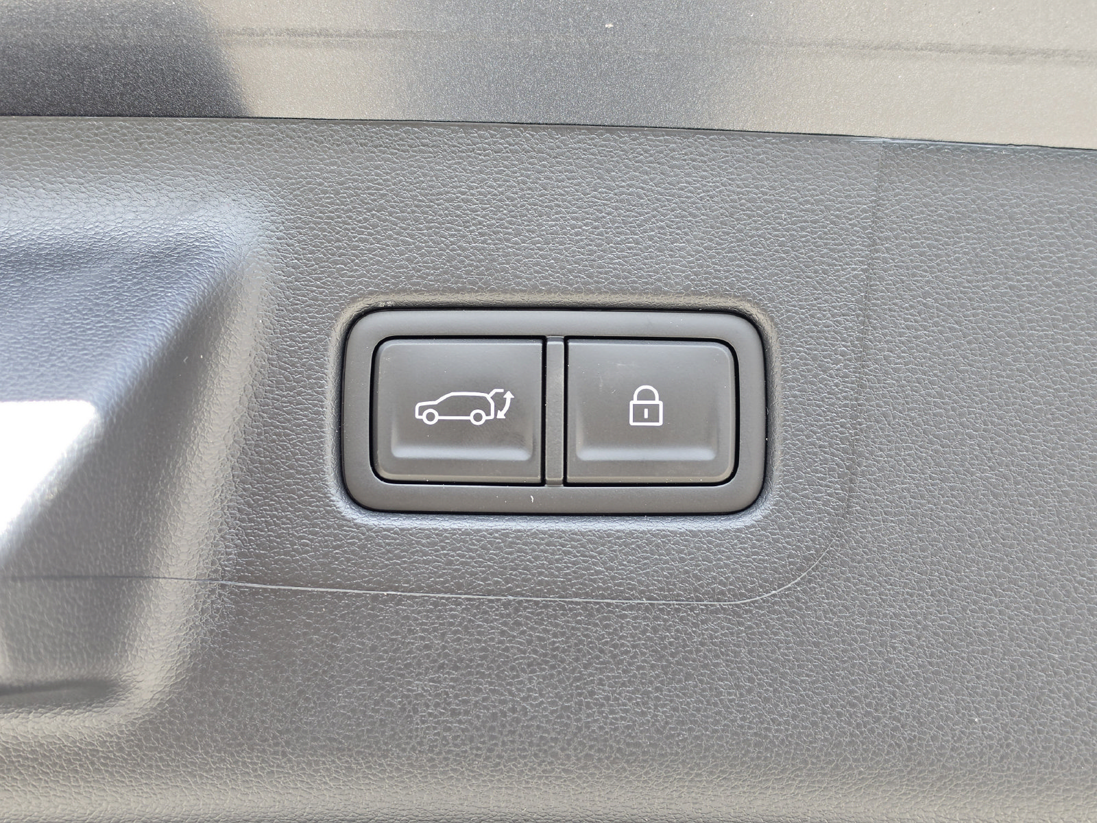 New 2027 Hyundai Santa Fe Limited FWD image 16