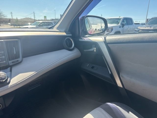 Used 2015 Toyota RAV4 XLE FWD image 15