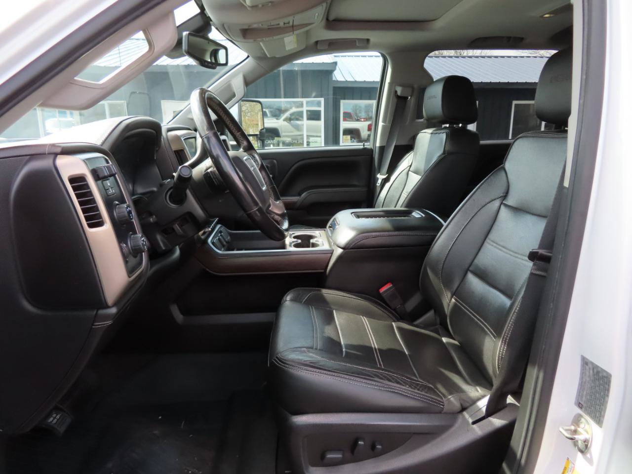 Used 2019 GMC Sierra 3500 Denali w/ Duramax Plus Package image 31
