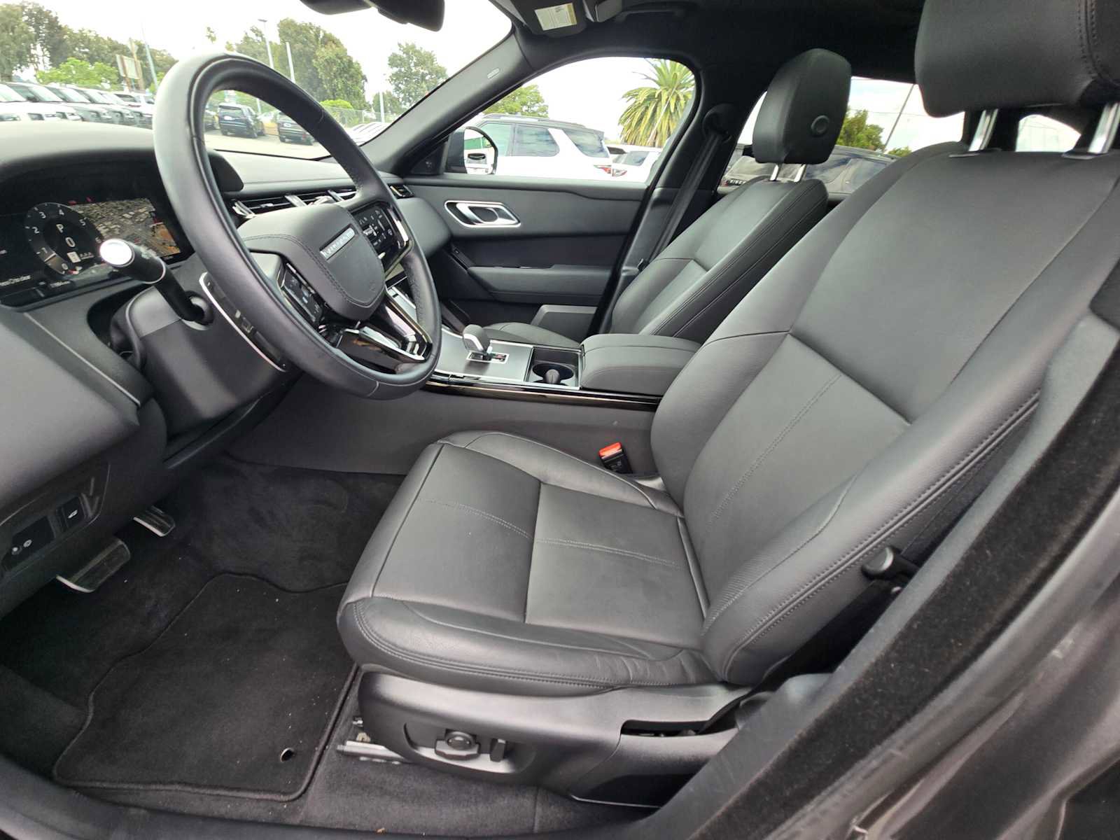 Used 2026 Land Rover Range Rover Velar Dynamic SE AWD/4WD image 24