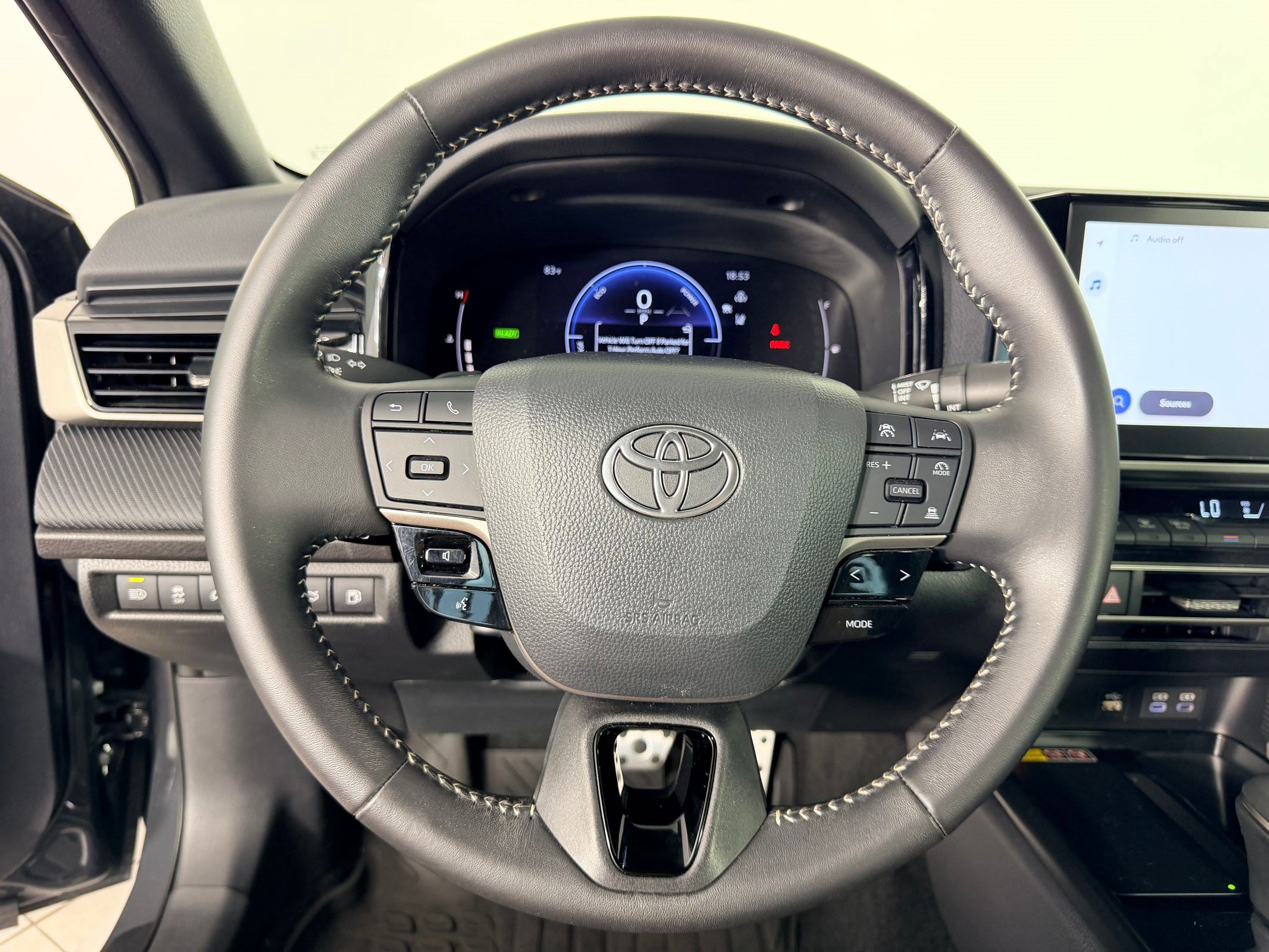 Used 2026 Toyota Camry SE w/ Multimedia Upgrade Package FWD image 11
